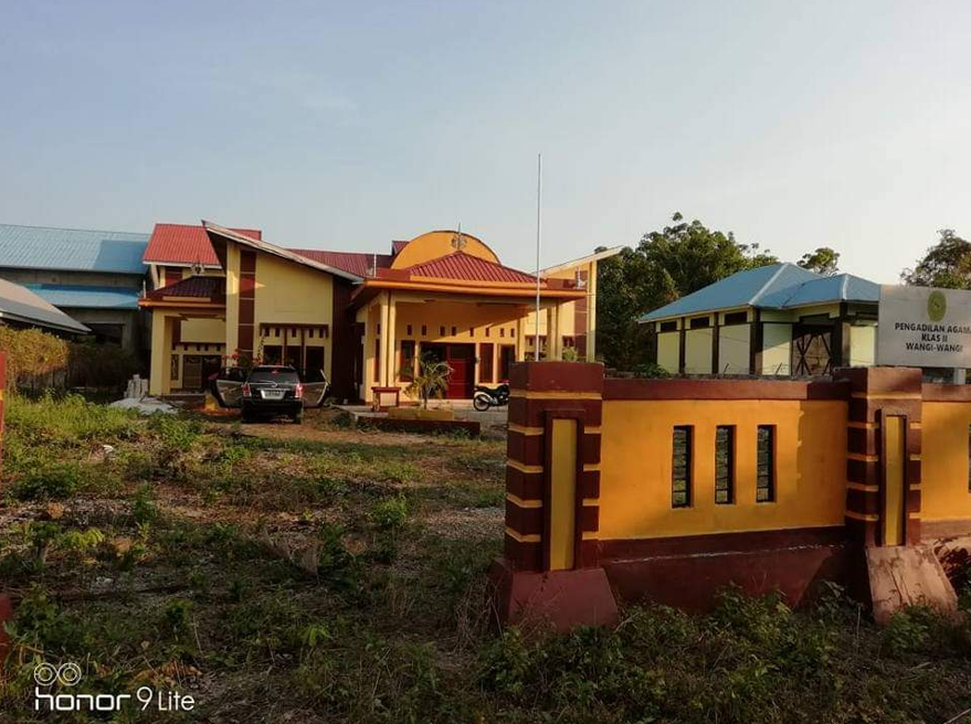 Kantor Pertama Pengadilan Agama Wangi Wangi